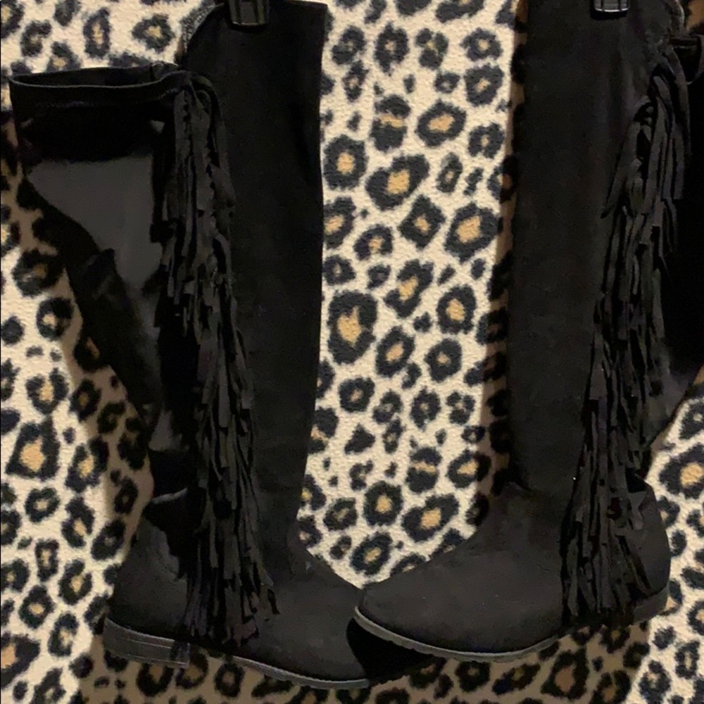 Suede boots